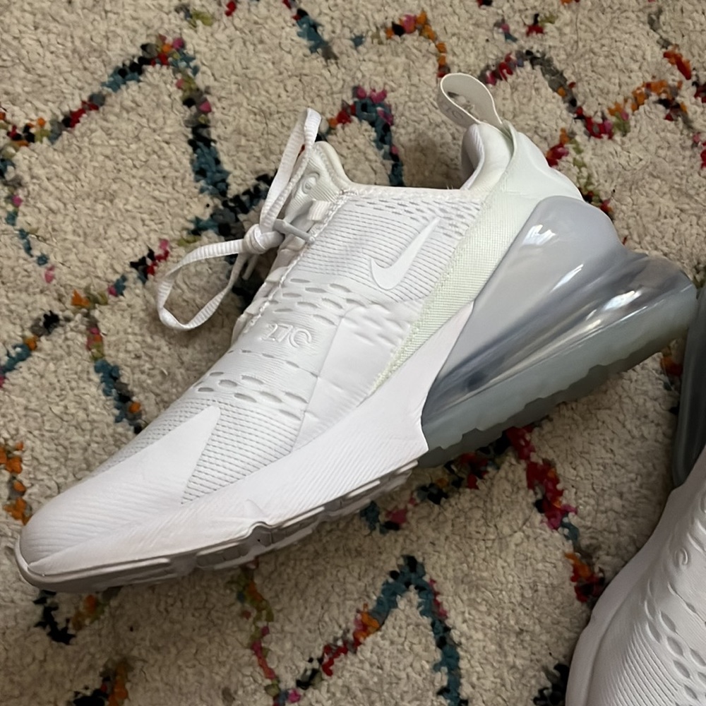 Nike Air Max 270